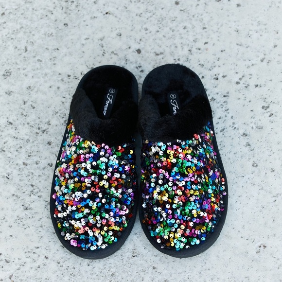 Forever Link Multicolored Sequin Faux Fur Slipper Brand New in Box - Picture 2 of 5